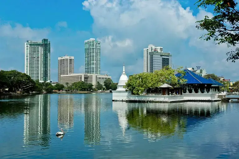 Image of Bere Lake of Sri Lanka